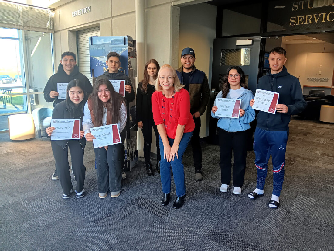 9th Annual Medina Family scholarships presented | News, Sports, Jobs - Vimarsana News